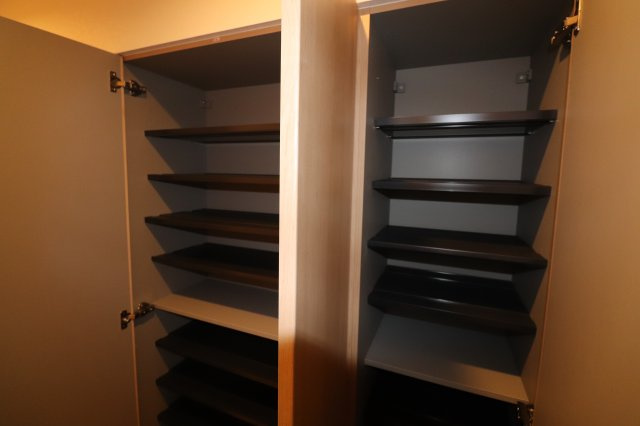 サンリヤン花畑Ⅰの居間・リビング