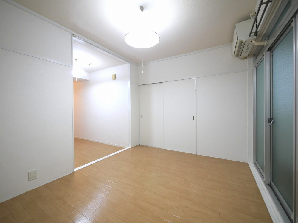 横井第6ビルの居間・リビング