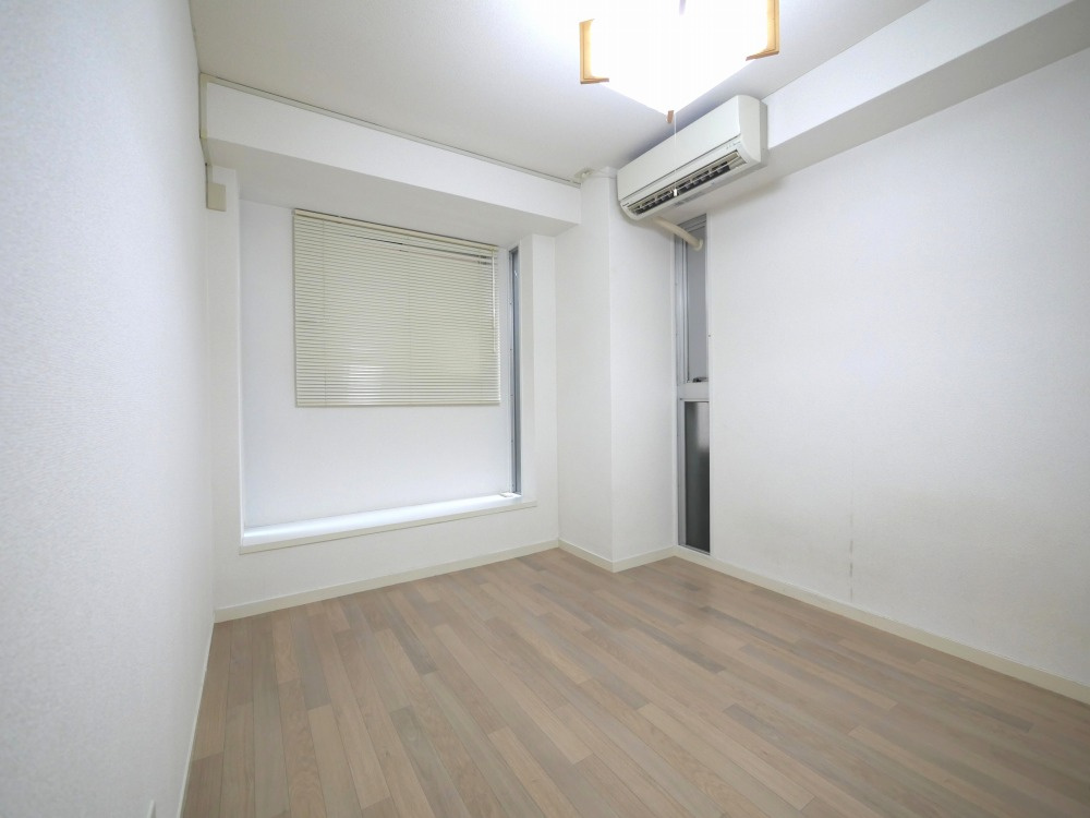 横井第6ビルの内装