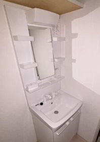 【独立洗面台】 | メゾンド目白 | 独立洗面化粧台が付いています