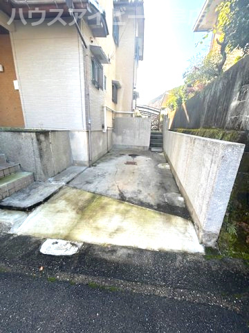 岐阜市芥見海戸山リフォーム済み中古住宅！広々6DK・133.29㎡のお家です♪駐車場スペース1台！の駐車場|岐阜市芥見海戸山リフォーム済み中古住宅！広々6DK・133.29㎡のお家です♪駐車場スペース1台！