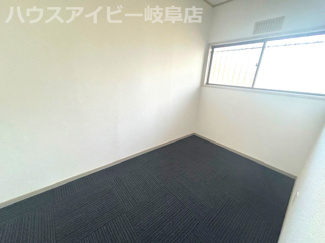 【洋室】 | 岐阜市芥見海戸山リフォーム済み中古住宅！広々6DK・133.29㎡のお家です♪駐車場スペース1台！ | 岐阜市芥見海戸山リフォーム済み中古住宅！広々6DK・133.29㎡のお家です♪駐車場スペース1台！