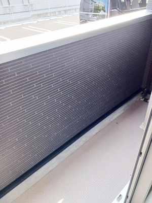 【バルコニー】 | サイレンスヴィラⅢ | 1Fでも道路に面してないので安心・日当たり良好♪防犯シャッター付き