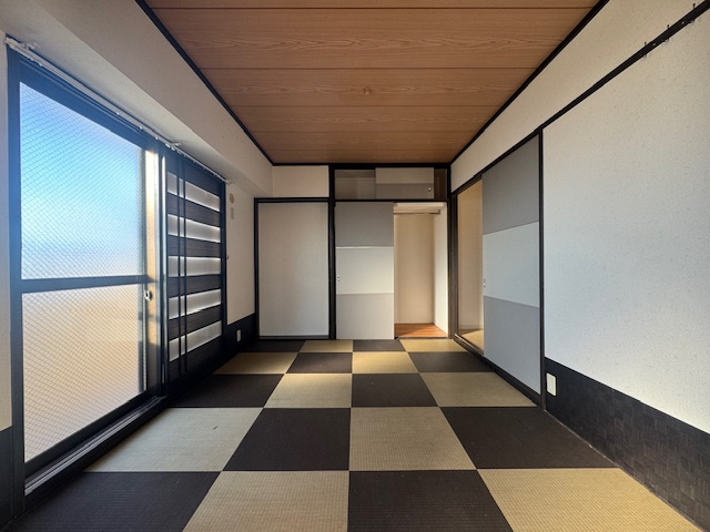 ラビデンス三郷西館の和室