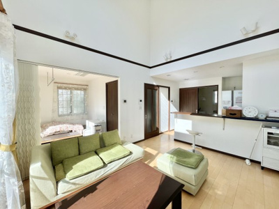 【ダイニング】 | 磐田市岩井 一条工務店施工の中古住宅 | 床冷暖房完備