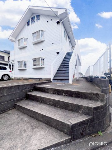 甘粕ハイツのエントランス