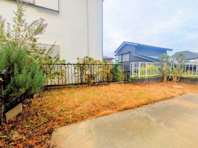 甘粕ハイツの庭