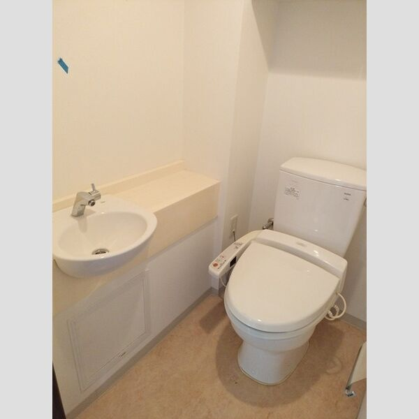 エスリード太秦三条天神川のトイレ