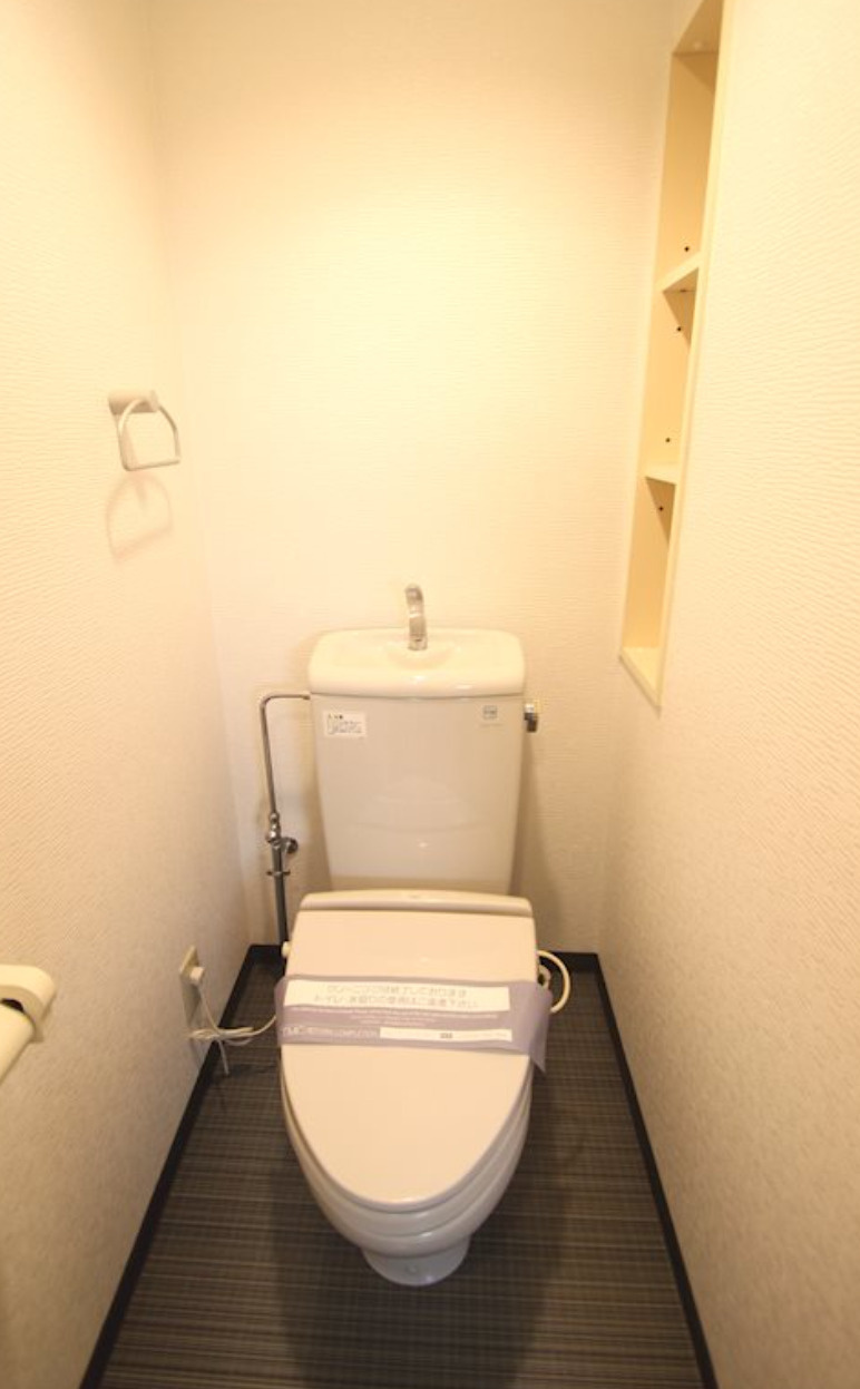 メインステージ護国寺Ⅱのトイレ|バストイレ別