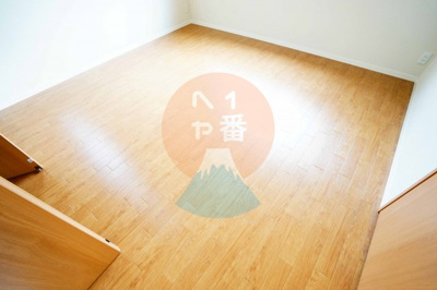 【その他】 | セゲド | 洋室です　※参考写真