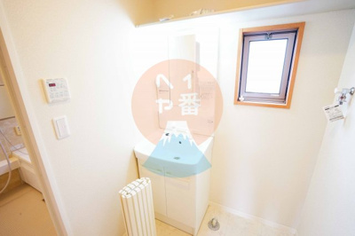 【独立洗面台】 | セゲド | 独立洗面台付きです　※参考写真