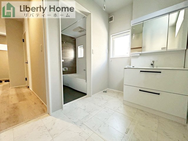 水戸市千波町Ⅱ　新築戸建　1号棟の脱衣所