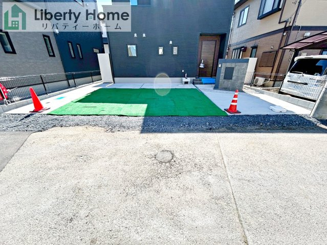 水戸市千波町Ⅱ　新築戸建　1号棟の駐車場