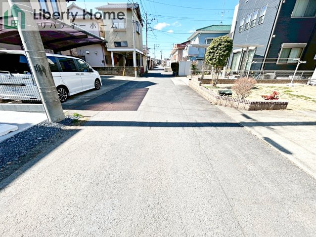 水戸市千波町Ⅱ　新築戸建　1号棟の前面道路含む現地写真