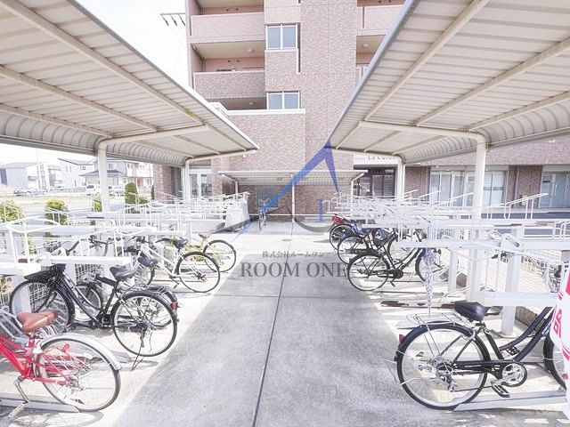 ライツェント　ヴォーネンのその他共用部分|駐輪場です。