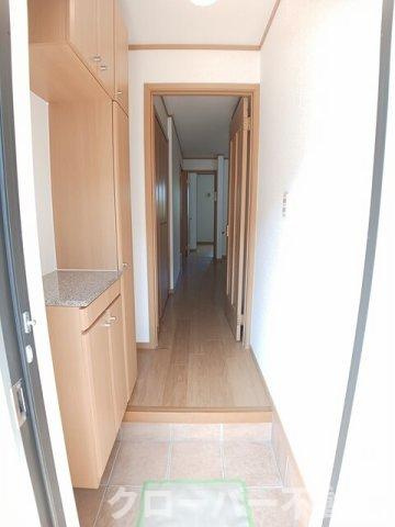 ウエストヒルズＣの玄関