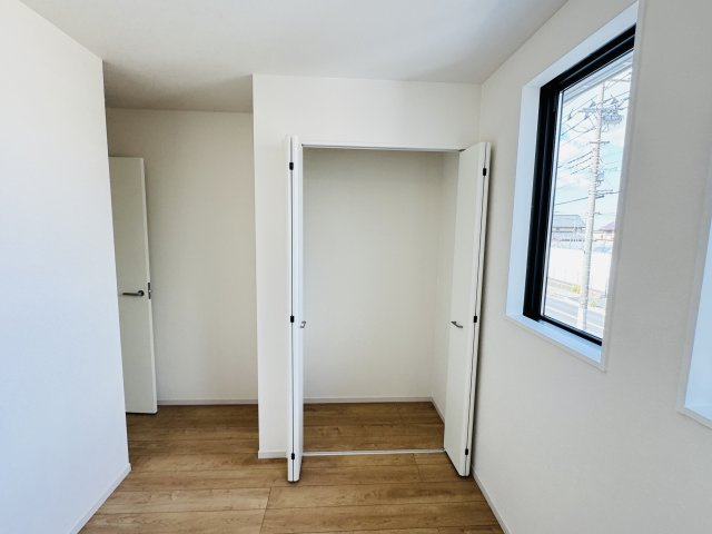 流山市平和台５丁目新築戸建（平和台10期）の収納|5.5帖洋室収納