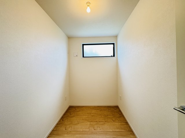 流山市平和台５丁目新築戸建（平和台10期）の洋室|3.5帖洋室