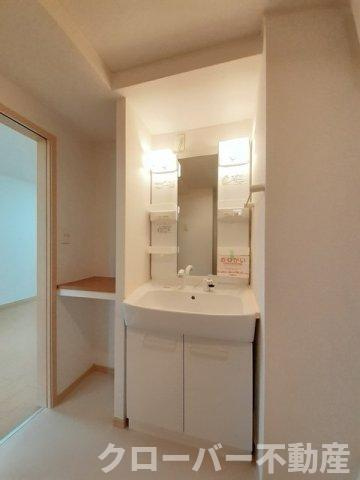 ウエストヒルズＤの洗面所