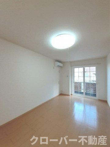 ウエストヒルズＤの居間・リビング