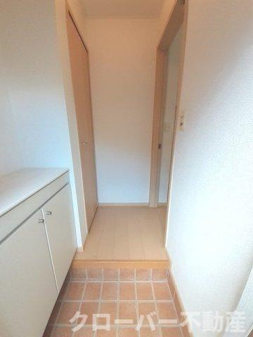 ウエストヒルズＤの玄関