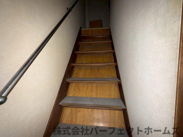 昭栄町中古戸建の内装|内装は落ち着いています