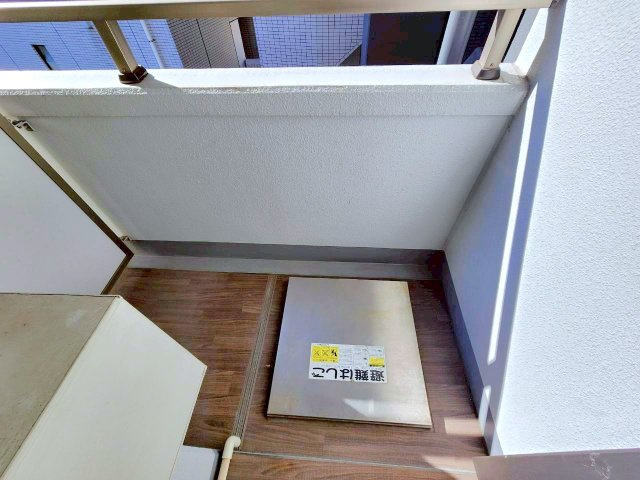 【バルコニー】