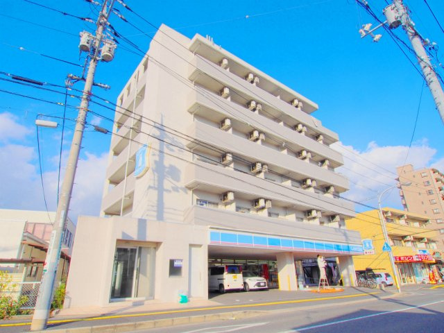 グラビスコート西原駅前