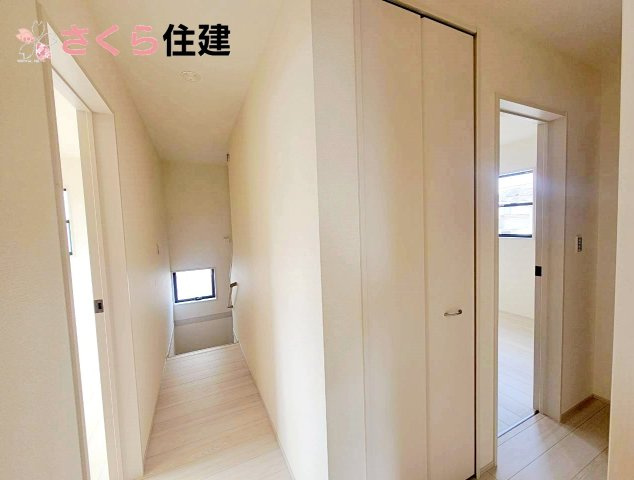 リーブルガーデン宇都宮細谷第7　1号棟の収納|2階廊下にも収納を完備