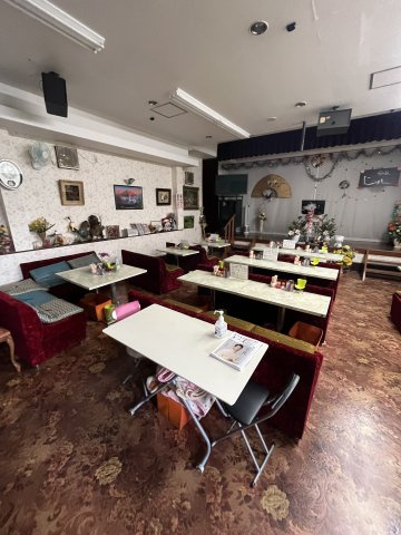 天白町店舗のロビー