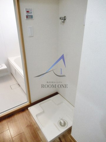 マーベラス早稲田鶴巻町の設備|洗濯機置き場です。