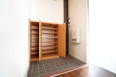 【玄関】 | アルカディア鶴里【名古屋市賃貸・RC造】 | 玄関シューズボックス