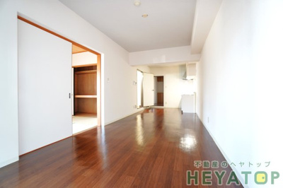 【居間・リビング】 | アルカディア鶴里【名古屋市賃貸・RC造】 | ＬＤＫ１２帖