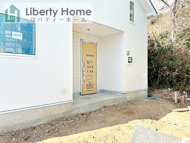 日立市西成沢町2丁目23-P1　新築戸建　12号棟の前面道路含む現地写真