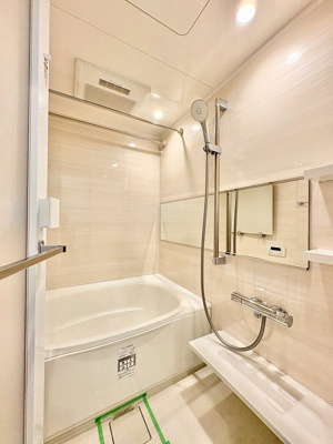 【浴室】 | 403 | 落ち着いた空間のお風呂です