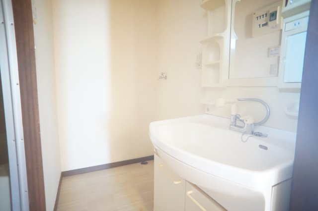 ホープヒル　Ｃ棟の洗面所|※参考画像