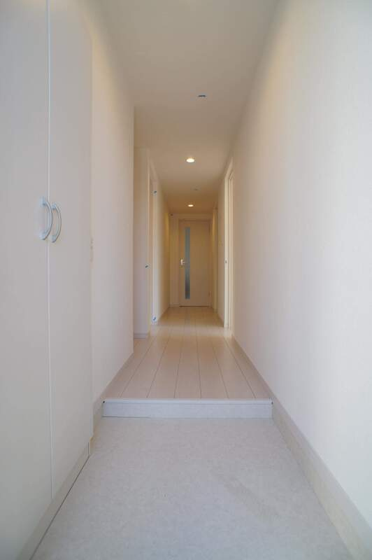 リブリ・プルミエール雅の玄関