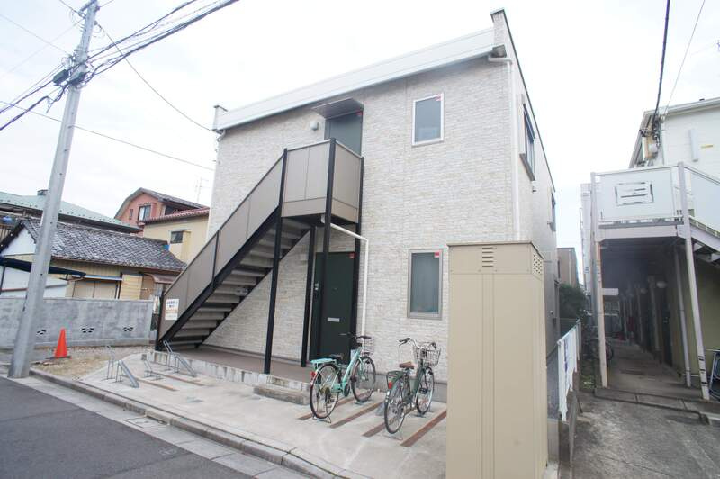 リブリ・プルミエール雅のエントランス