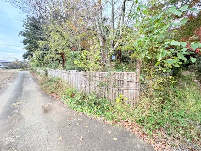 坂戸市塚越　建築条件なし売地　東武東上線『北坂戸駅』徒歩40分　【勝呂小学区】の外観