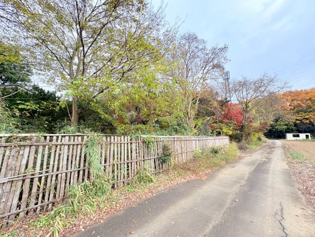 坂戸市塚越　建築条件なし売地　東武東上線『北坂戸駅』徒歩40分　【勝呂小学区】の外観