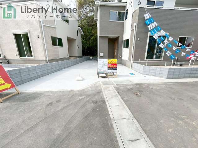 日立市西成沢町2丁目23-P1　新築戸建　13号棟の駐車場