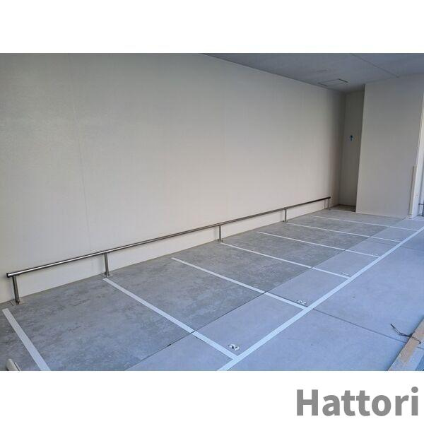 スプランディッド十三本町の駐車場