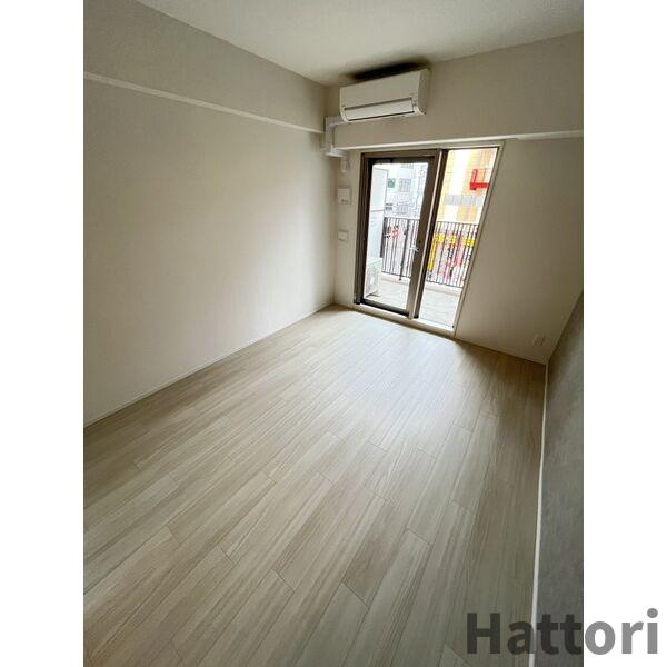 スプランディッド十三本町の居間・リビング