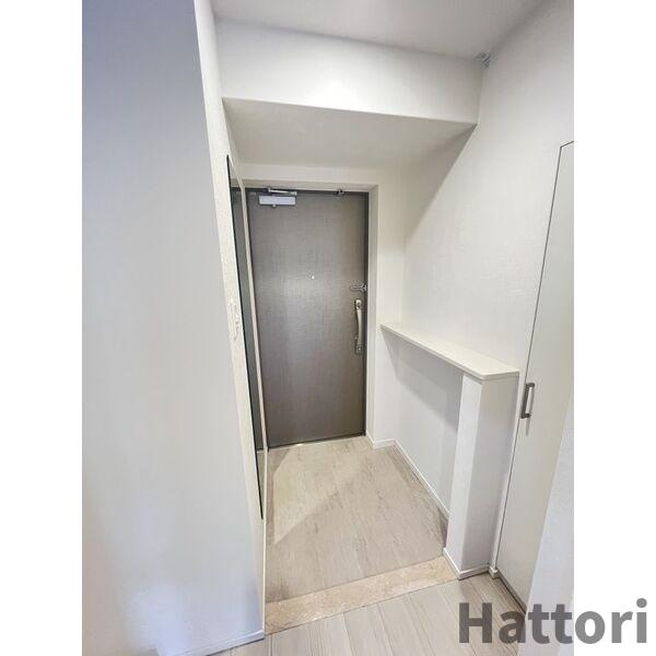 スプランディッド十三本町の玄関