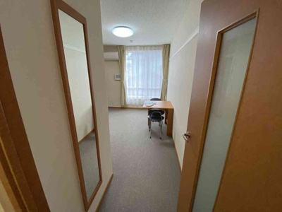 【居間・リビング】 | レオパレス八久保Ⅱ | 設備・仕様は号室により異なる為、現況を優先致します。