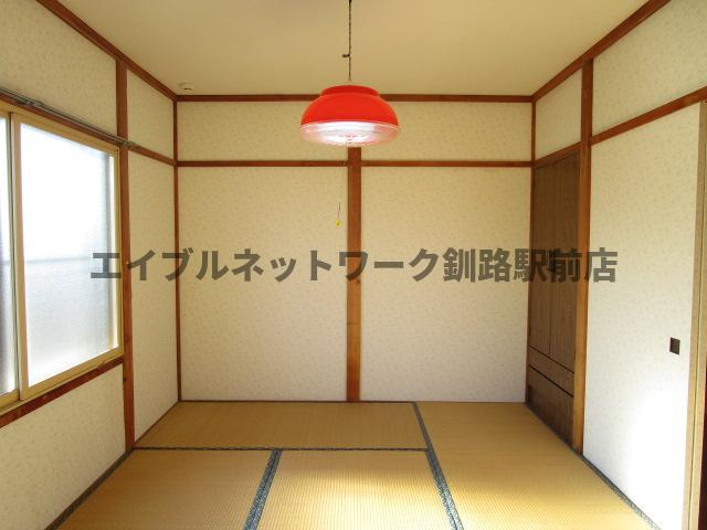 興津2丁目1-6借家の和室