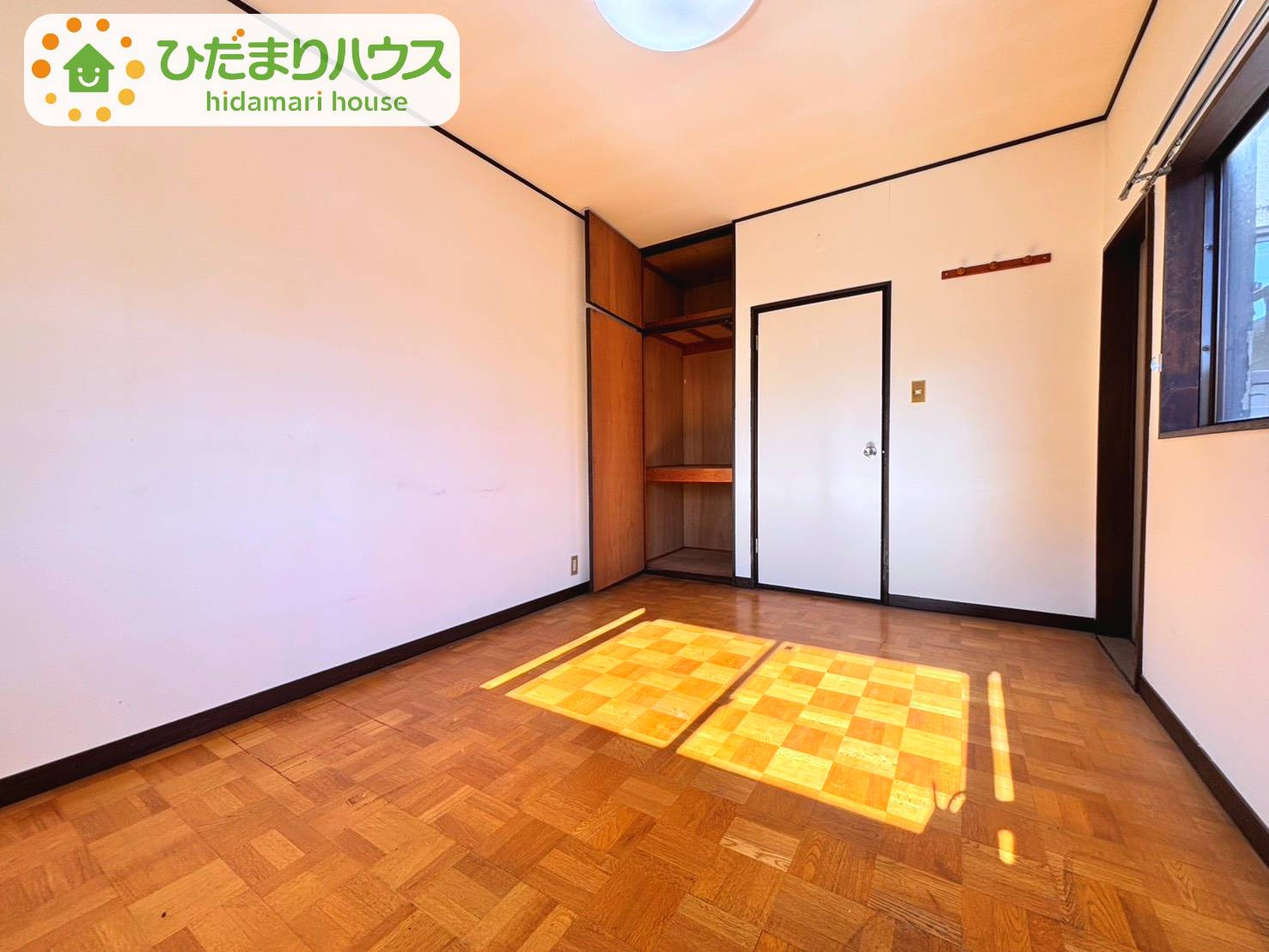 野田市山崎　中古戸建　昭和61年築の洋室|大きなベッドを置いて家族みんなで寝れる広さの主寝室☆彡