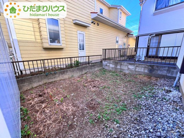 野田市山崎　中古戸建　昭和61年築の庭|南側には家庭菜園に最適なお庭がございます♪
