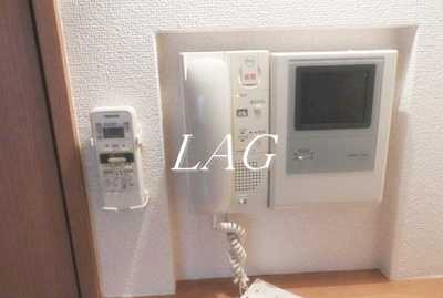 【セキュリティ】 | モンシャトー中野・新井館 | モニター付インターホンです。