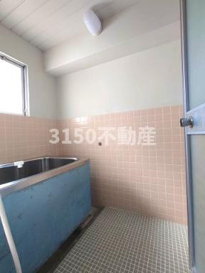 加藤ビルの浴室